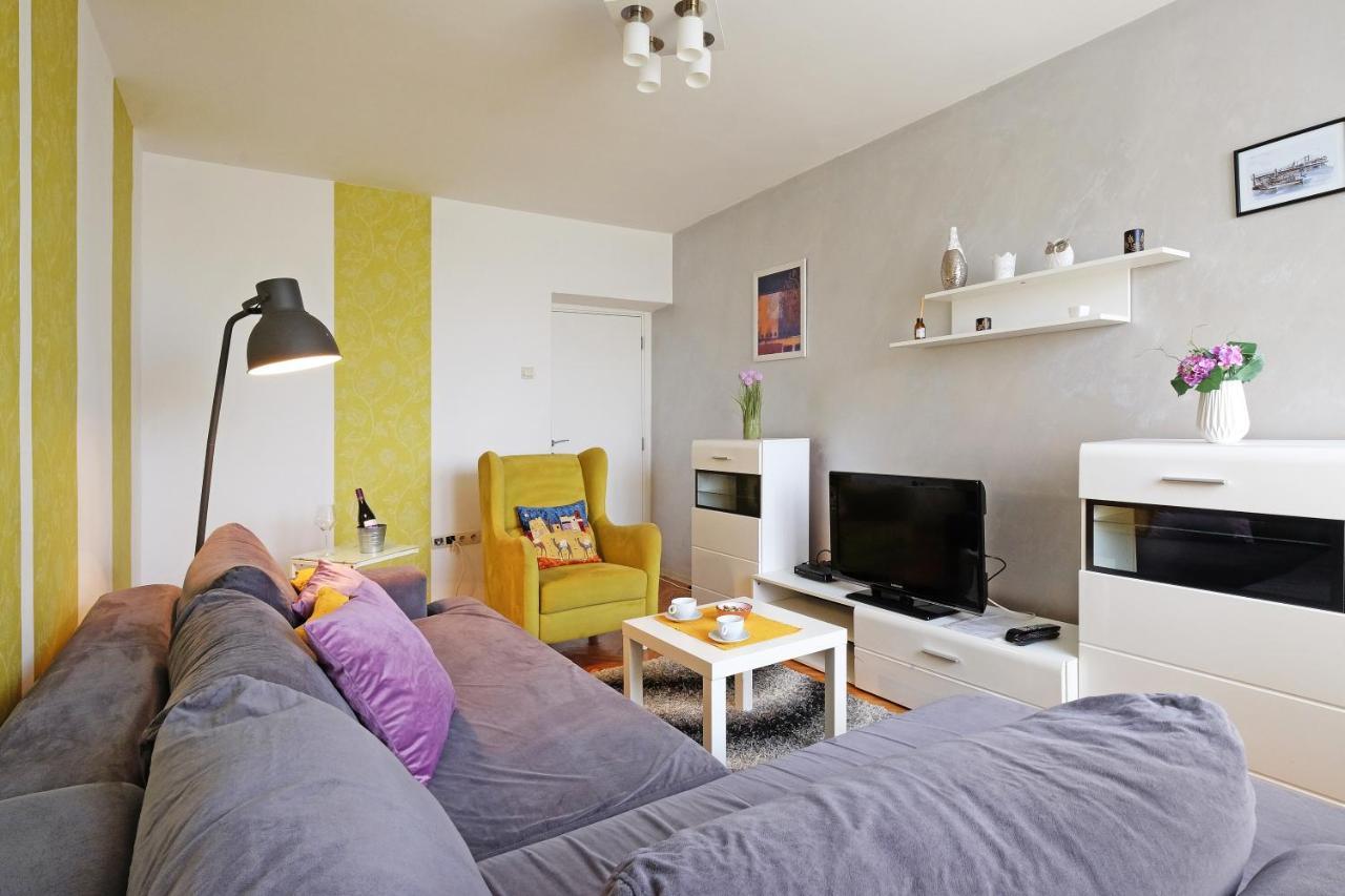 Apartment Paradise Fantasy Belgrado Buitenkant foto