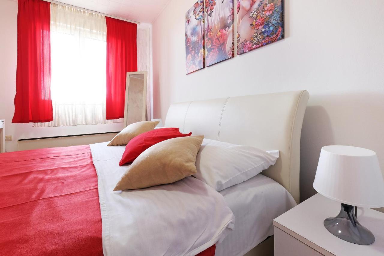 Apartment Paradise Fantasy Belgrado Buitenkant foto