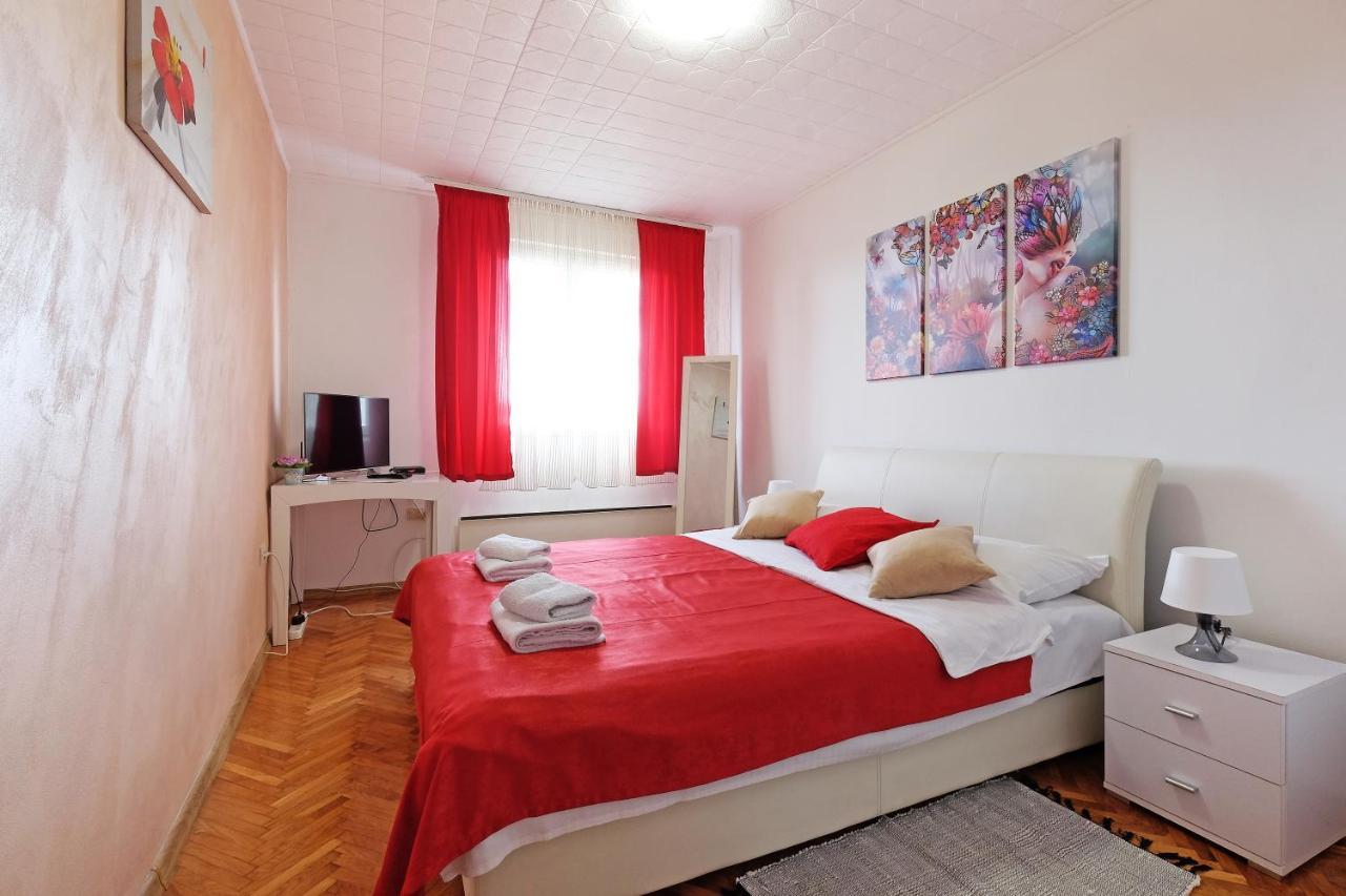 Apartment Paradise Fantasy Belgrado Buitenkant foto